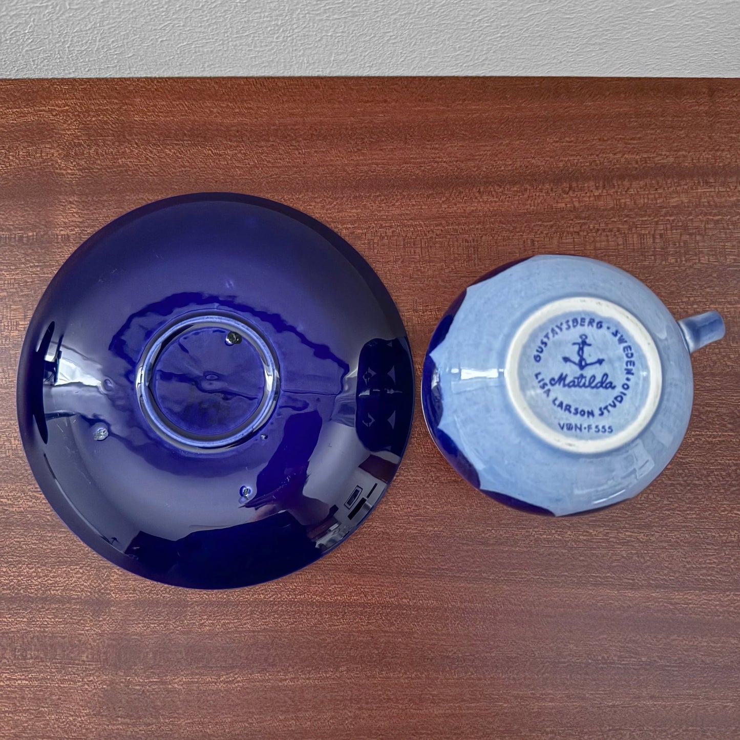 Gustavsberg Matilda Tea Cup with Saucer showing the bottom of both pieces, highlighting the vintage Scandinavian ceramic craftsmanship and Lisa Larson’s signature design.