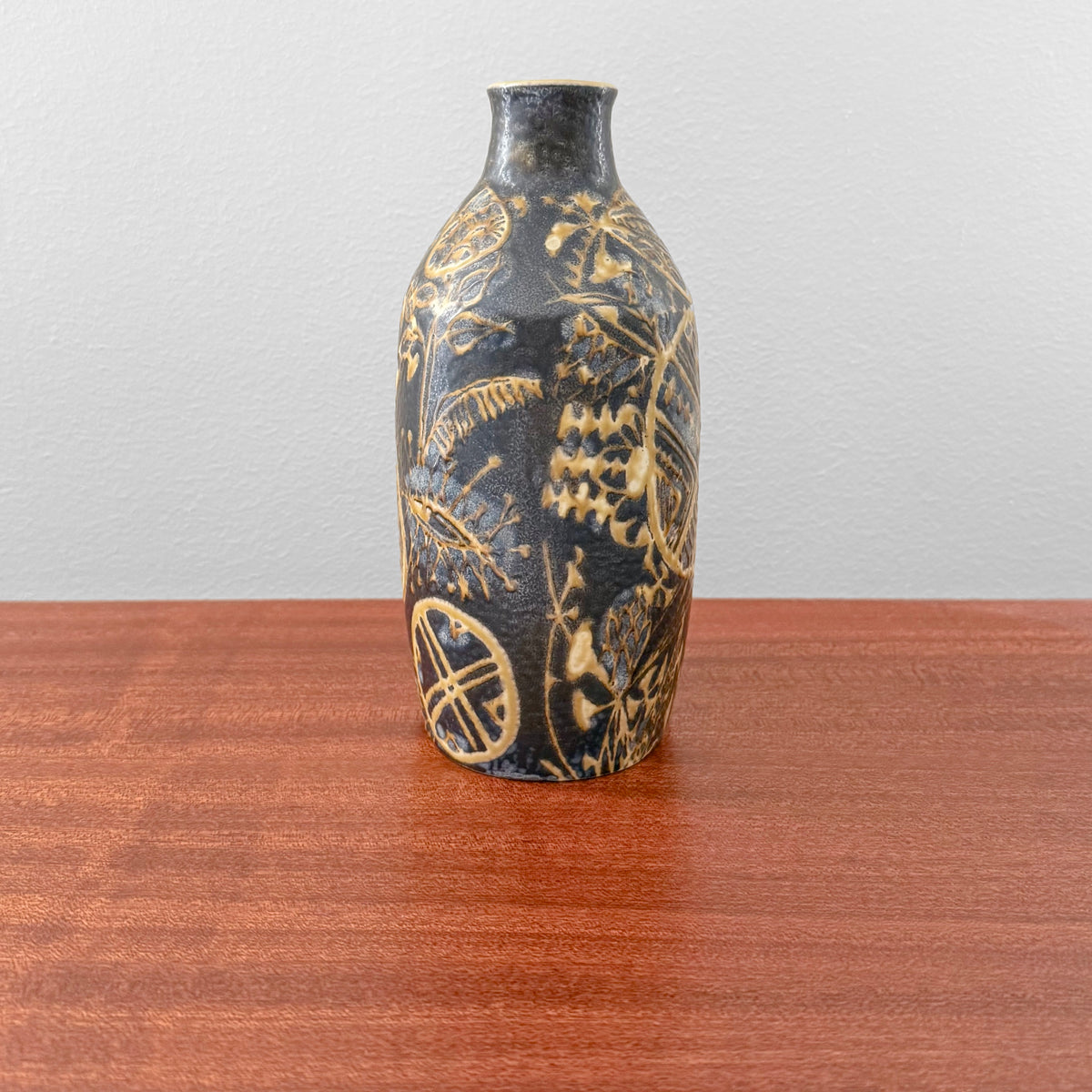 Nils Thorsson Royal Copenhagen Baca Vase (723/3208), ceramic vase with dark abstract botanical motif and gold accents, vintage Nordic home decor