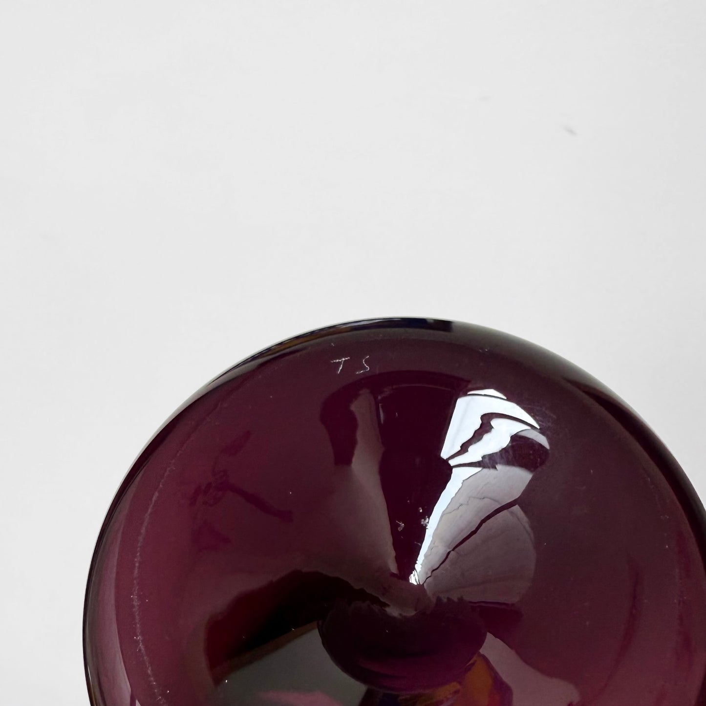 Timo Sarpaneva Purple Glass Straight Bird Bottle