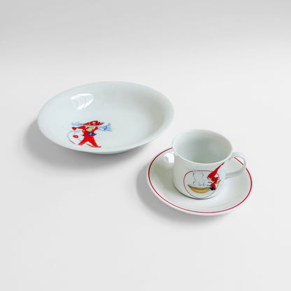 Aina Stenberg Rörstrand Tomtejul Tableware Set with vintage Swedish deep plate and coffee cup with saucer featuring festive red and blue Christmas illustrations