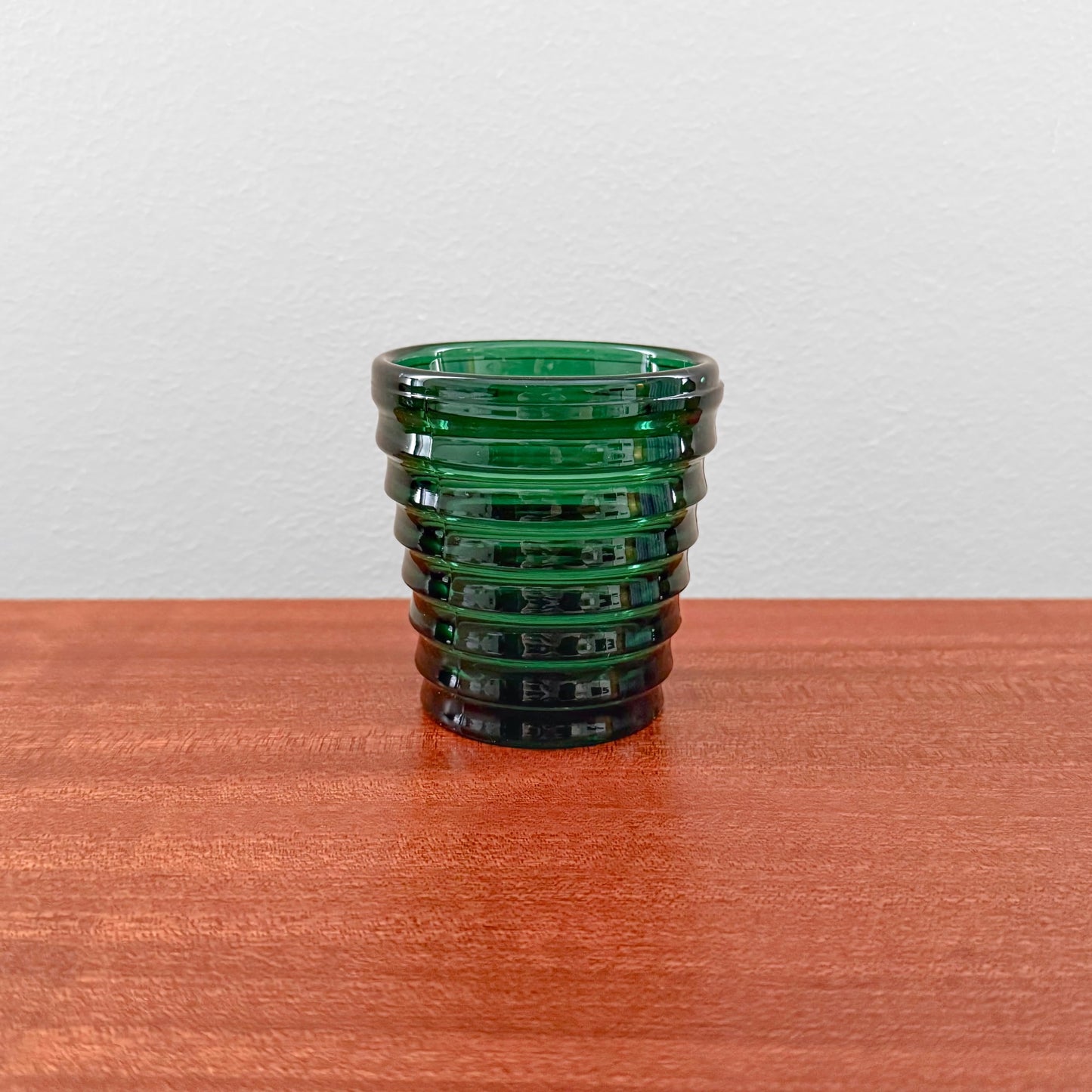 Aino Aalto Bölgeblick 4052 グリーンガラスタンブラー