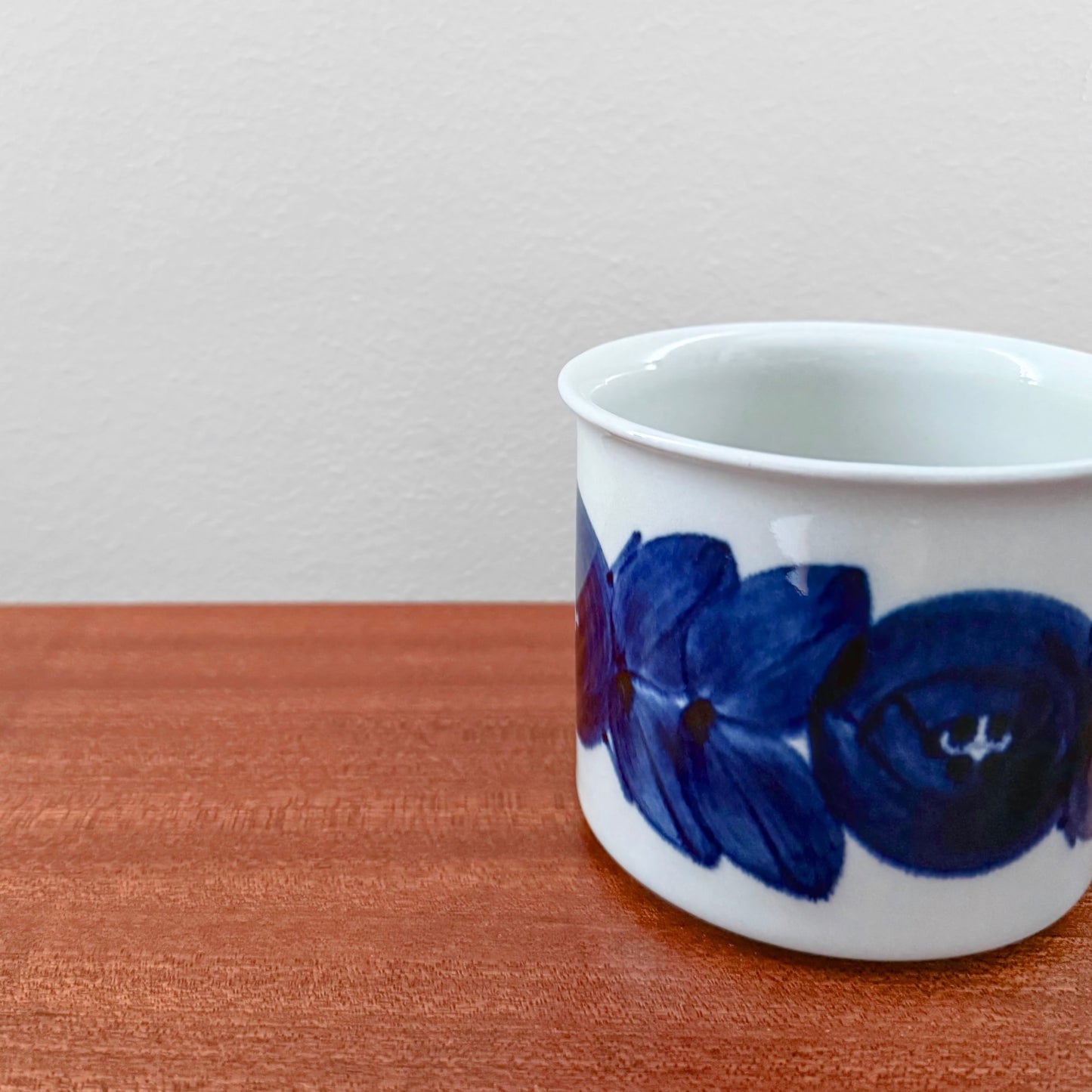 Arabia Finland Anemone Large Mug