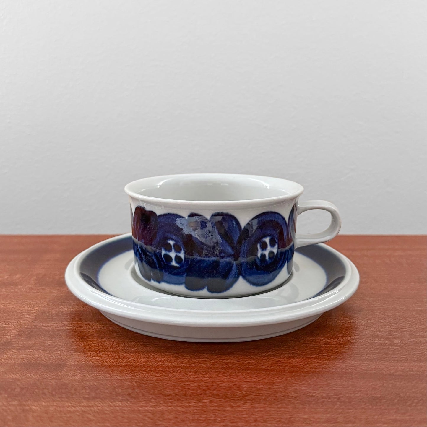 Arabia Finland Anemone Tea Cup with Saucer
