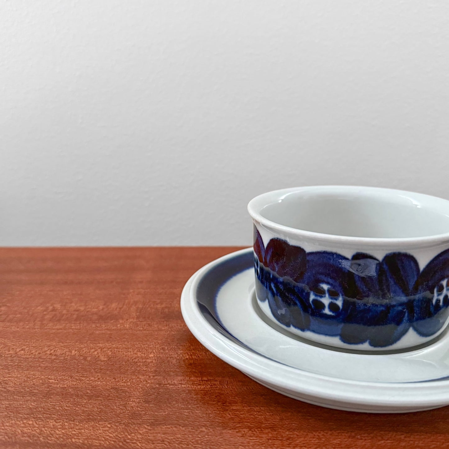 Arabia Finland Anemone Tea Cup with Saucer