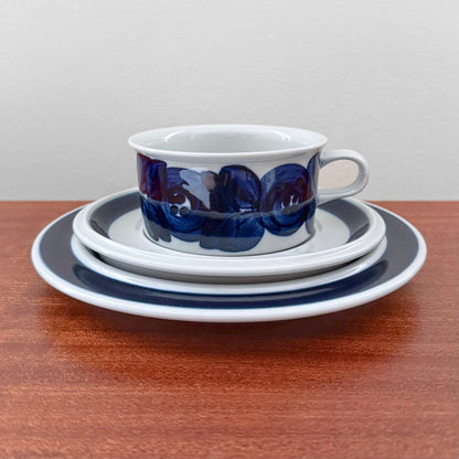 Arabia Finland Anemone Tea Cup Trio Set