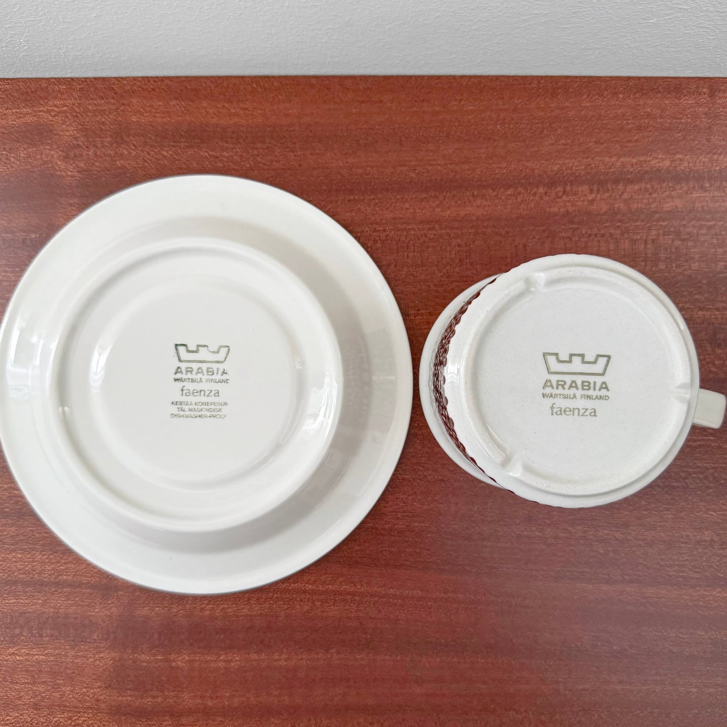 Arabia Finland Faenza Brown Tea Cup Trio Set