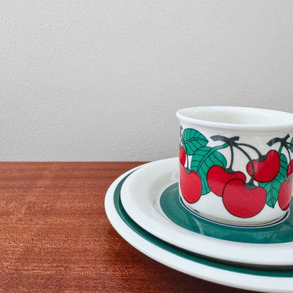 Arabia Finland Kirsikka Coffee Cup Trio Set