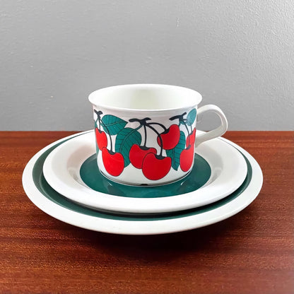 Arabia Finland Kirsikka Tea Cup Trio Set