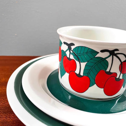 Arabia Finland Kirsikka Tea Cup Trio Set