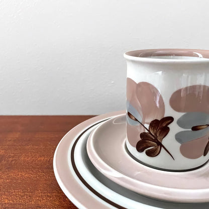 Arabia Finland Koralli Coffee Cup Trio Set