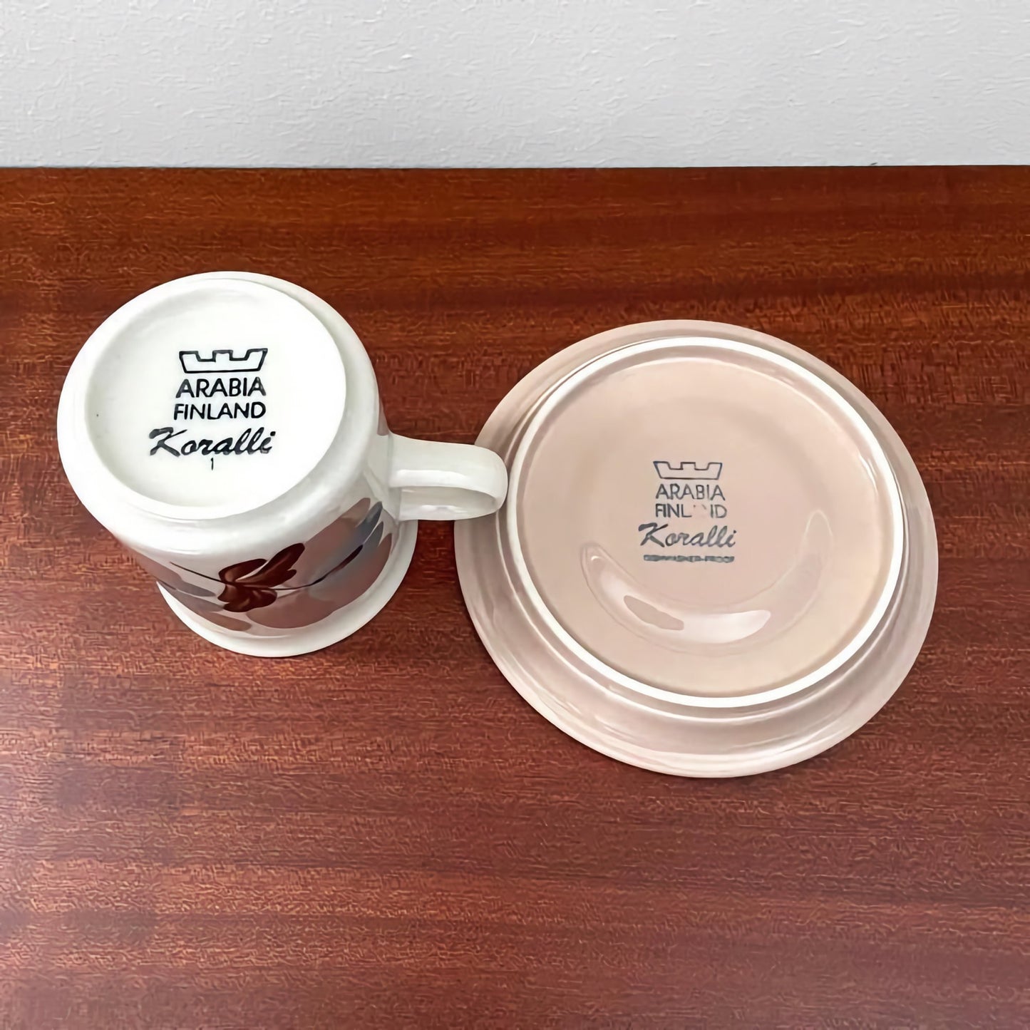 Arabia Finland Koralli Coffee Cup Trio Set