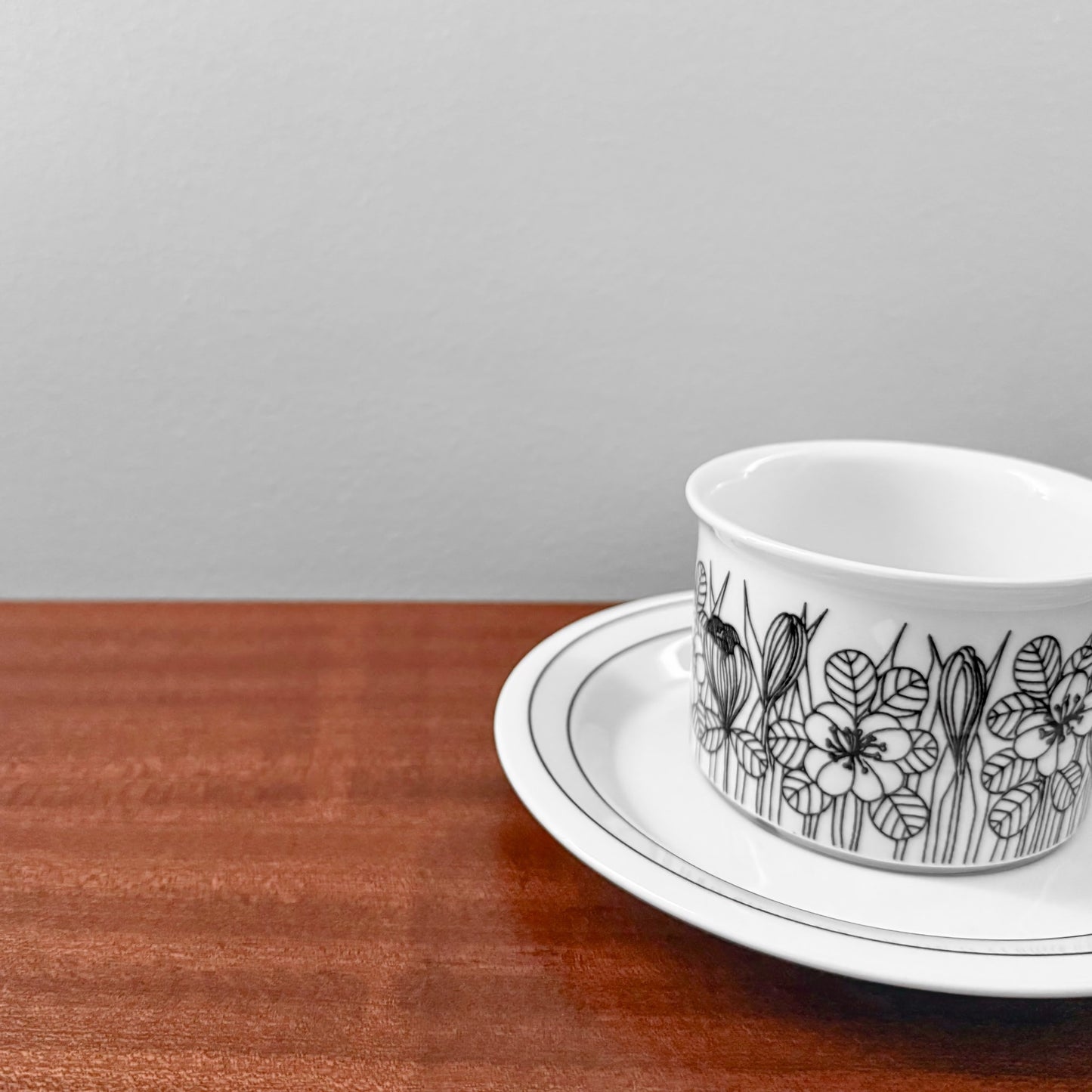 Arabia Finland Krokus Black and White Tea Cup with Saucer