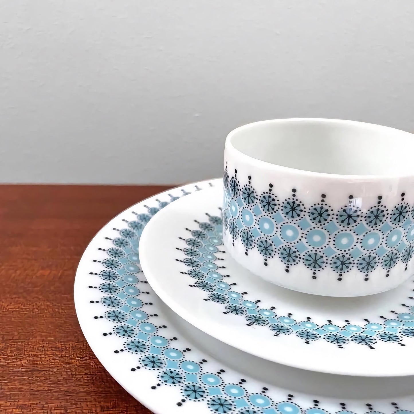 Arabia Finland Louhi Coffee Cup Trio Set