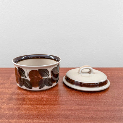 Arabia Finland Ruija Sugar Bowl and Creamer