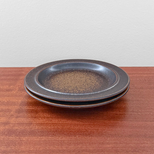 Pair of vintage Arabia Finland Ruska Cake Plates with brown speckled ceramic design, showcasing classic Scandinavian craftsmanship and timeless mid-century style.