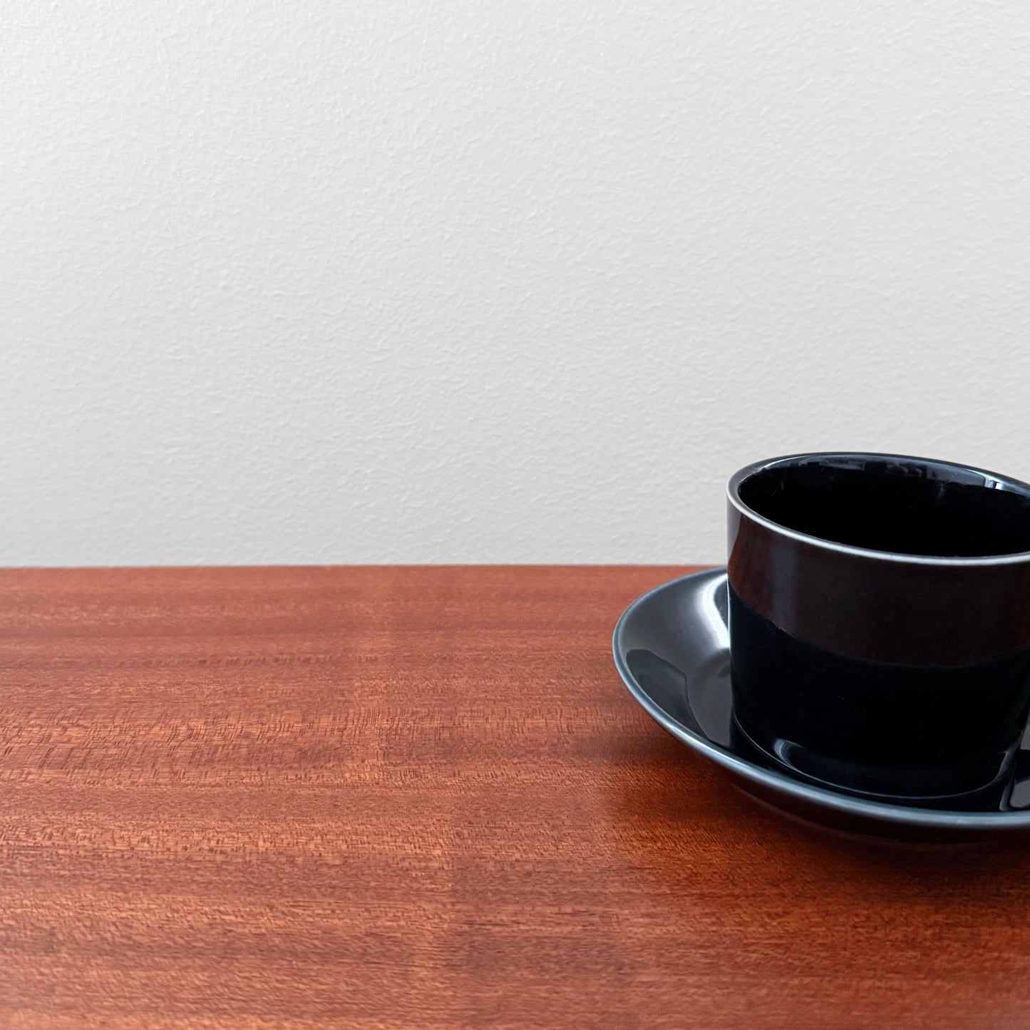 アラビア フィンランド テエマ ブラック コーヒーカップ＆ソーサー