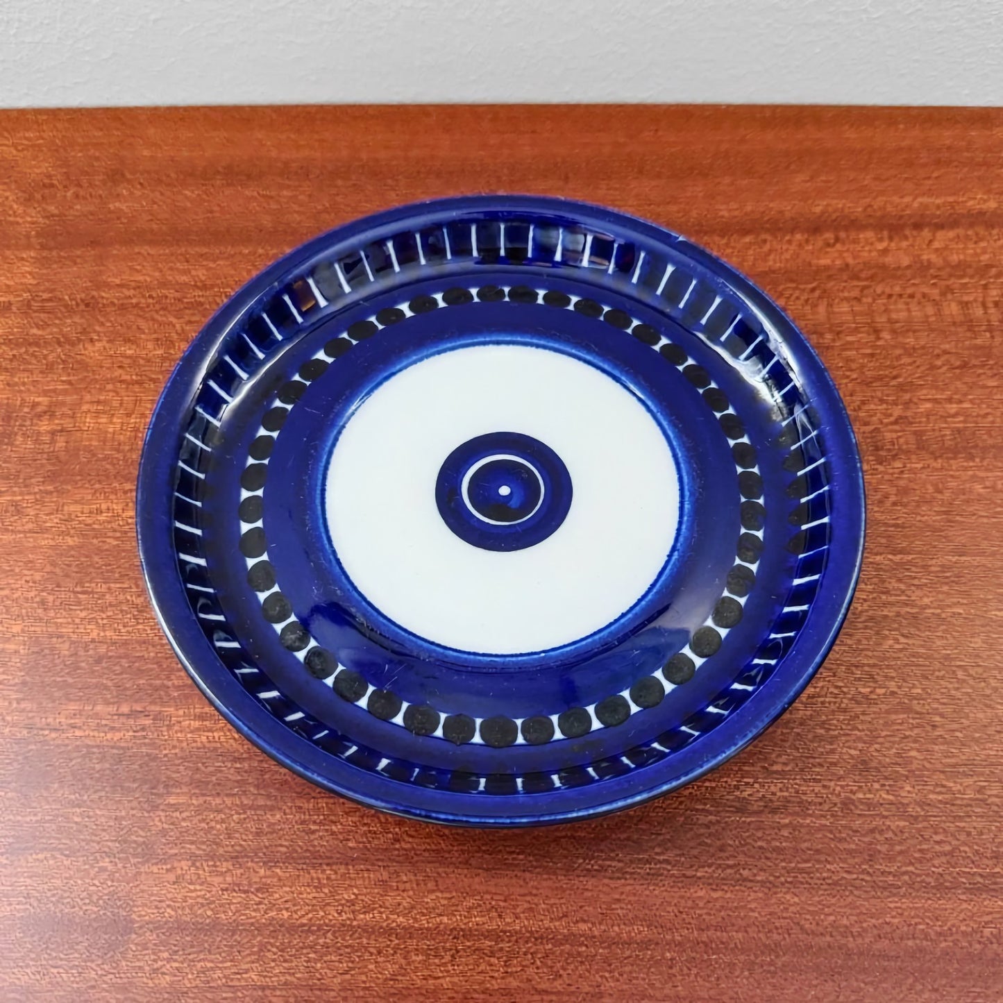 Arabia Finland Valencia Tea Cup Trio Set