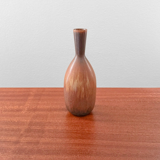 Carl-Harry Stålhane Rörstrand SOT Brown Stoneware Vase in brown ceramic with a slender neck and organic glaze for Scandinavian home decor