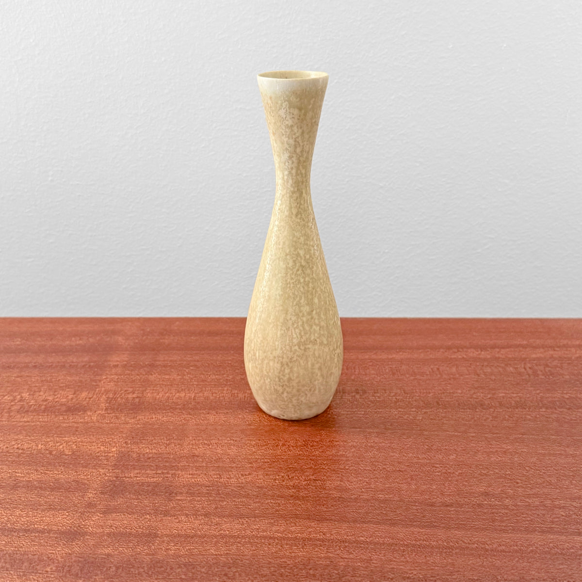 Carl-Harry Stålhane Rörstrand SVU Yellow Stoneware Vase, vintage yellow ceramic decorative vase with a slender sculptural form