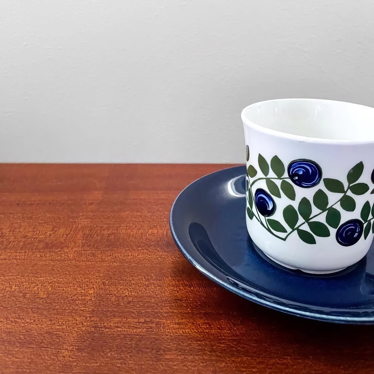 Upsala-Ekeby/Gefle Blåbär Coffee Cup with Saucer