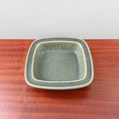 Gunnar Nylund Rörstrand Collier Green Decorative Dish in speckled green ceramic with a softly squared shape and ribbed inner rim