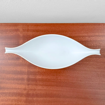 Gustavsberg Pungo White Stoneware Decorative Bowl (26 cm) in white Carrara glaze designed by Stig Lindberg Sweden 1950s on a wooden table