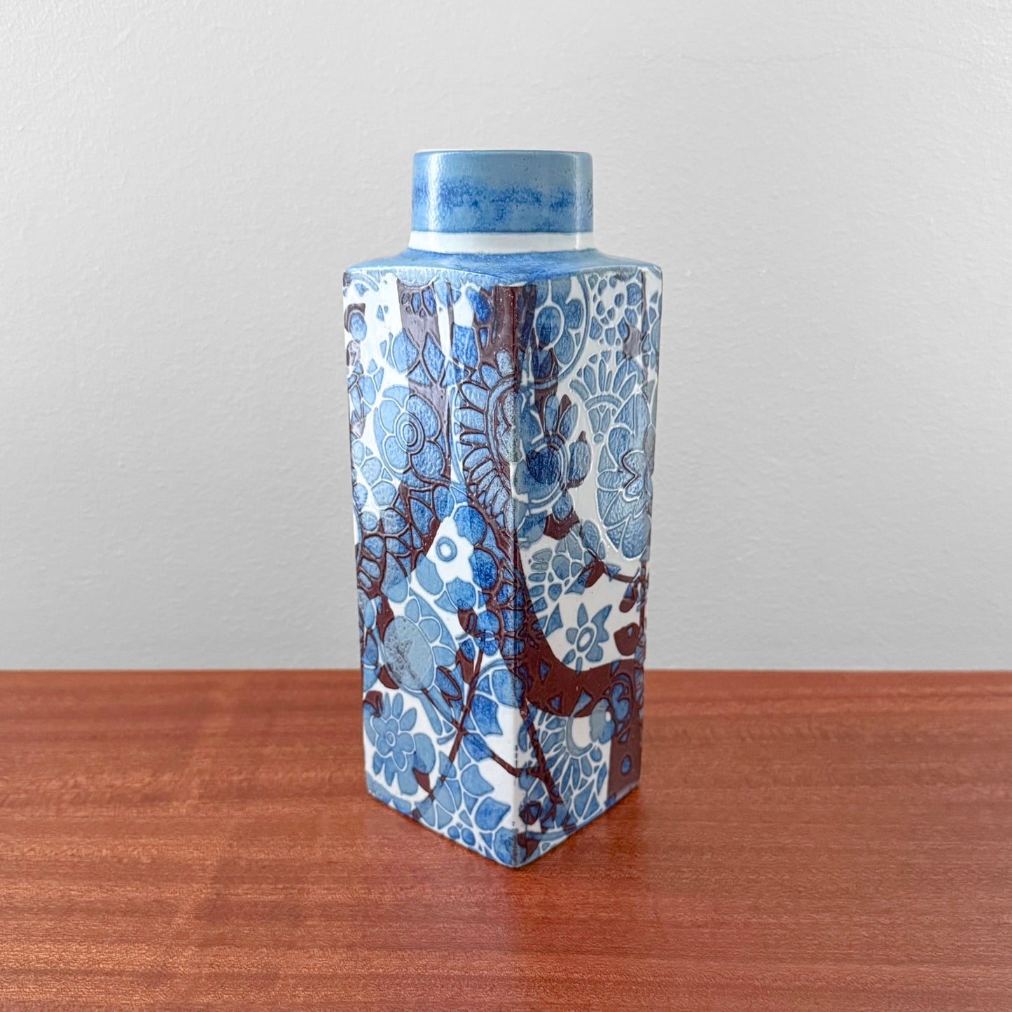 Johanne Gerber Royal Copenhagen Baca Blue Vase (780/3259), vintage ceramic vase with stylised floral motif and blue botanical decoration for Nordic home decor