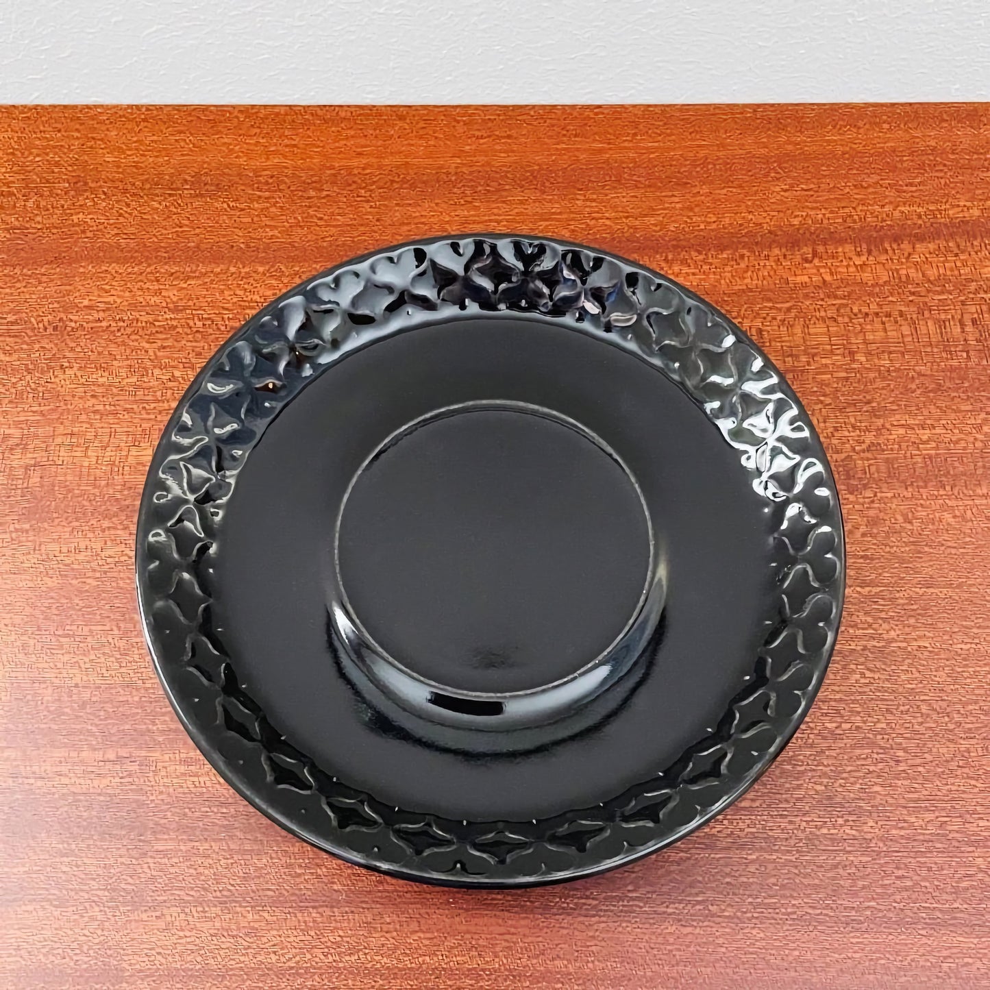 クイストゴー コーディアルパレット ブラックティーカップトリオセット