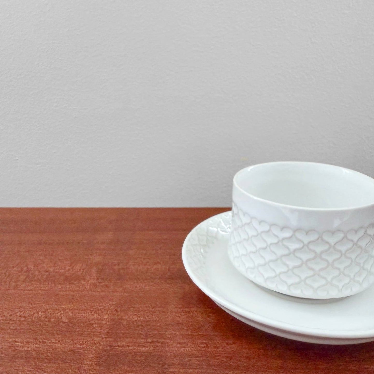 Quistgaard Cordial Palet White Tea Cup with Saucer