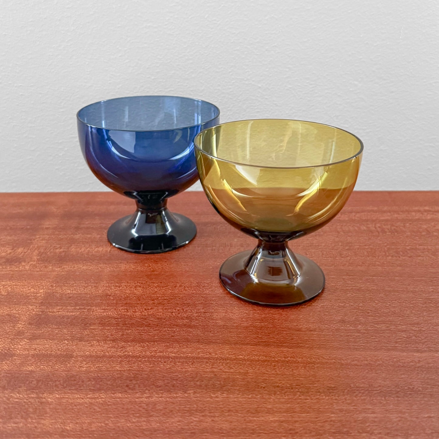 Saara Hopea Bistro Yellow, Blue Glass Dessert Bowls
