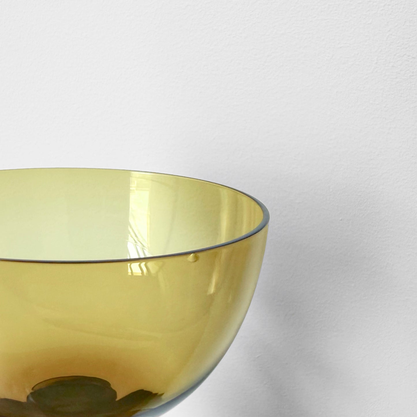 Saara Hopea Bistro Yellow, Blue Glass Dessert Bowls