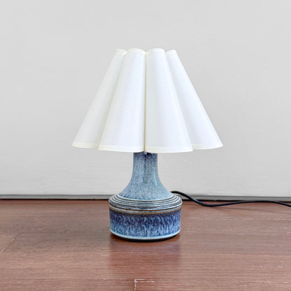 Søholm 3043 Blue Stoneware Table Lamp with multitone ceramic base in blue glaze and a white fabric shade, vintage Danish design from the 1960s.