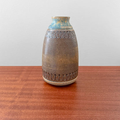 Ulla Winblad Alingsås Keramik Stoneware Vase featuring a vintage Scandinavian ceramic design with textured patterns and blue-green glaze accents.