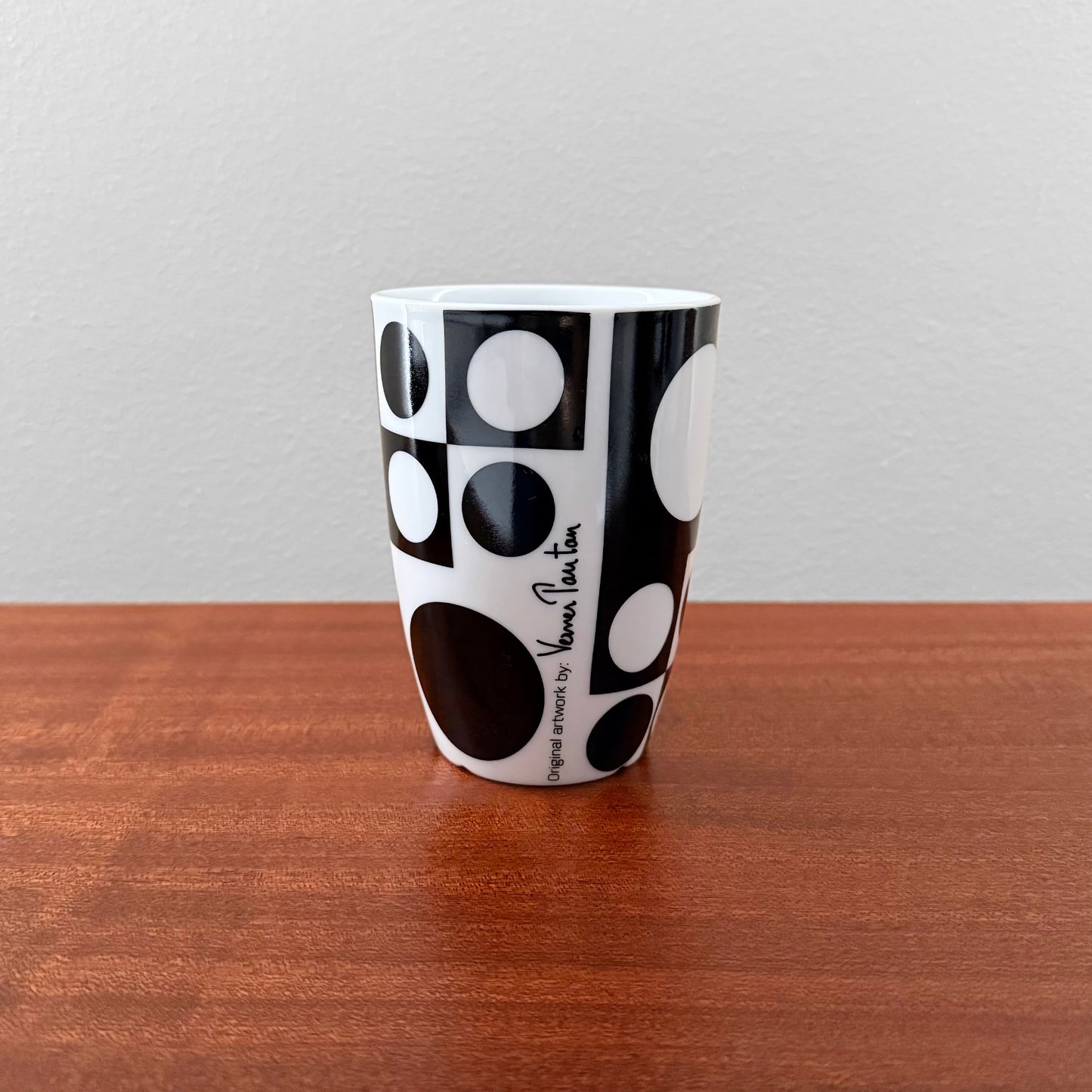 Verner Panton Geometri I Black Thermo Cup